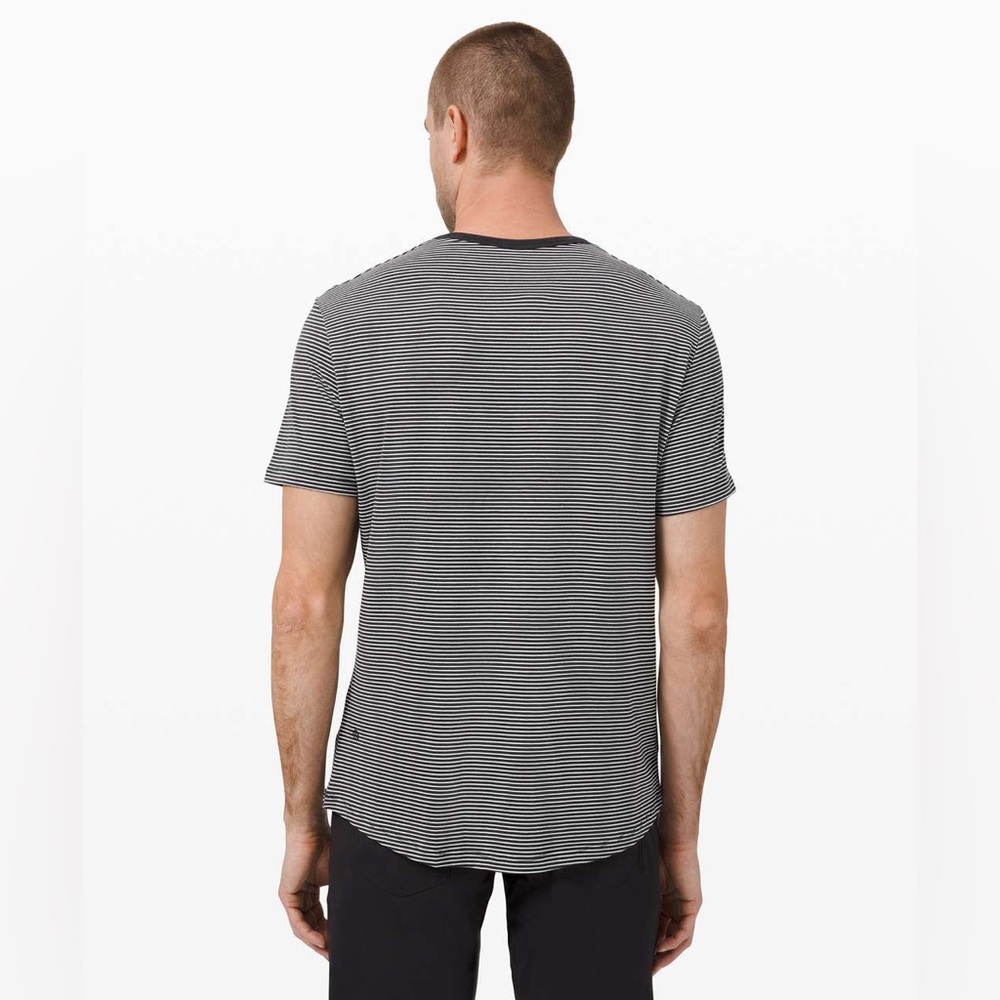 Lululemon 5 Year Basic Tee Updated Fit In Delta S… - image 8